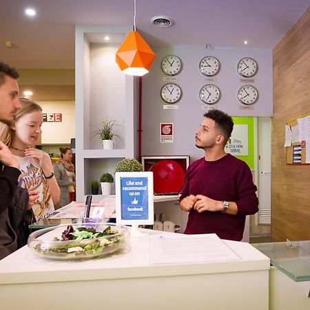 Youth Station Hostel Рим Экстерьер фото