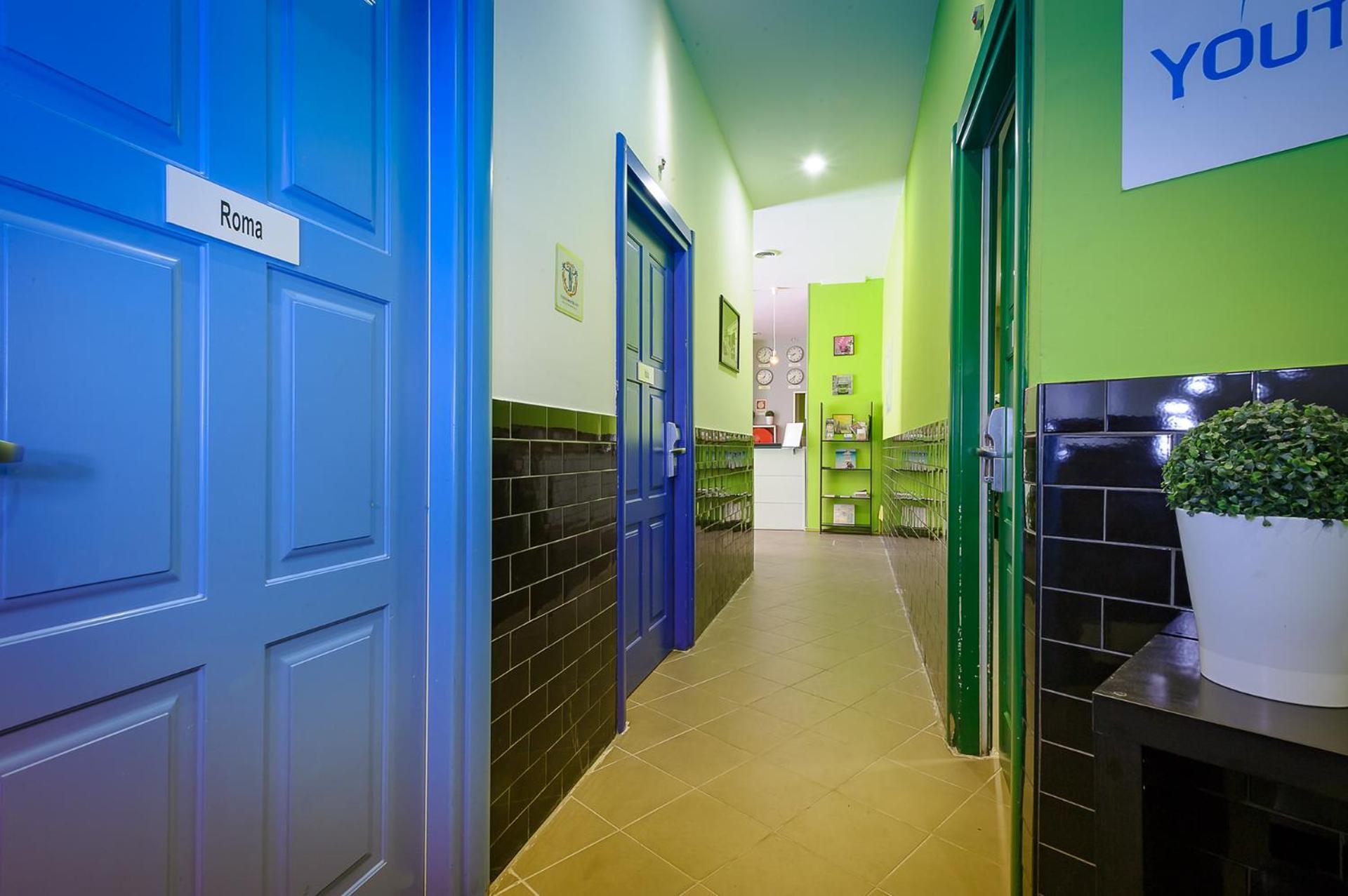 Youth Station Hostel Рим Экстерьер фото