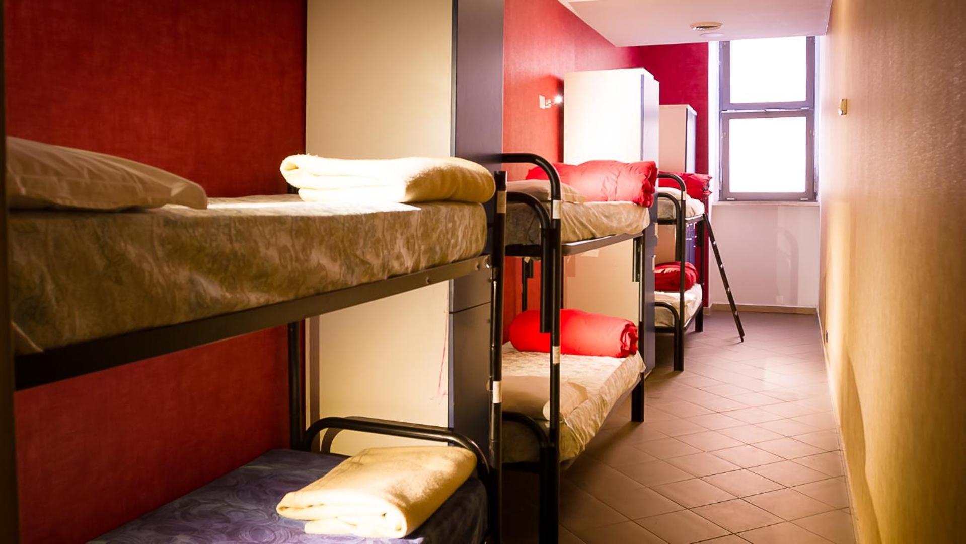 Youth Station Hostel Рим Экстерьер фото