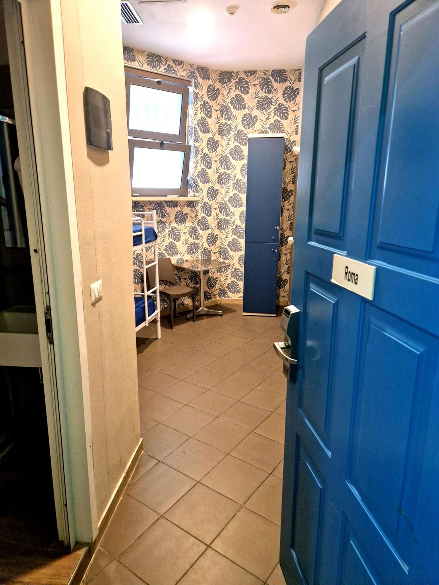 Youth Station Hostel Рим Экстерьер фото